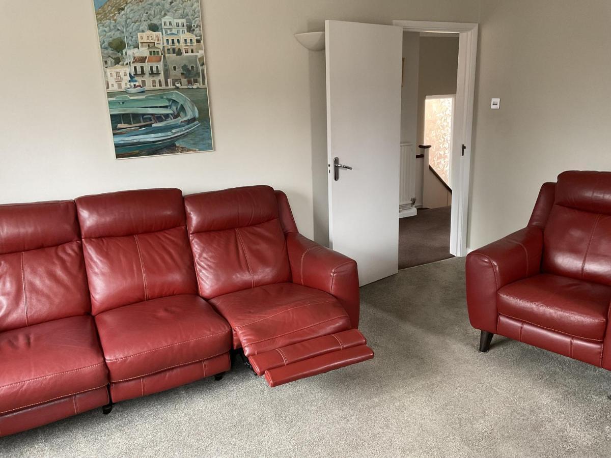 Large 2-Bedroom Maisonette With Free Parking Twickenham Ngoại thất bức ảnh